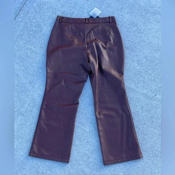NWT - Bagatelle Faux Leather Cropped Kick Flare Leg Pants - Size L - Picture 5 of 5